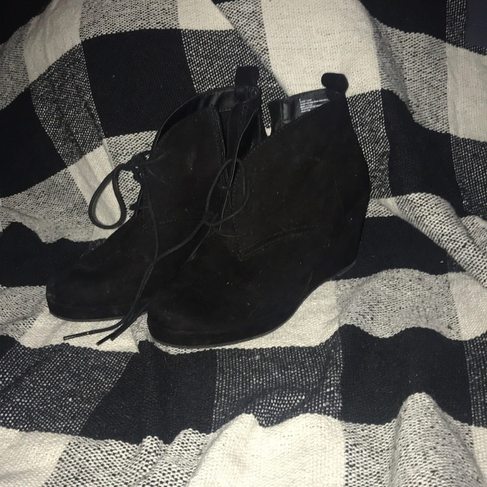 Fleece Black Booties